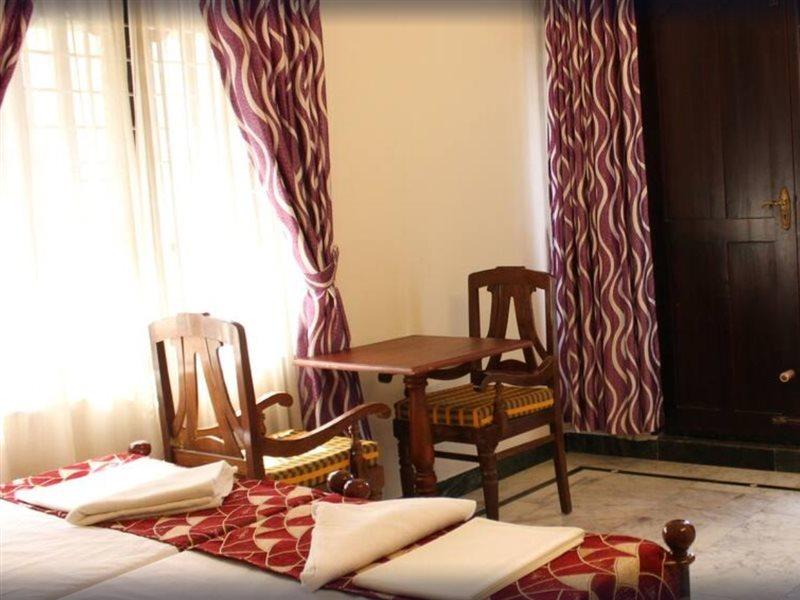 Hotel White Rose Kochi Extérieur photo