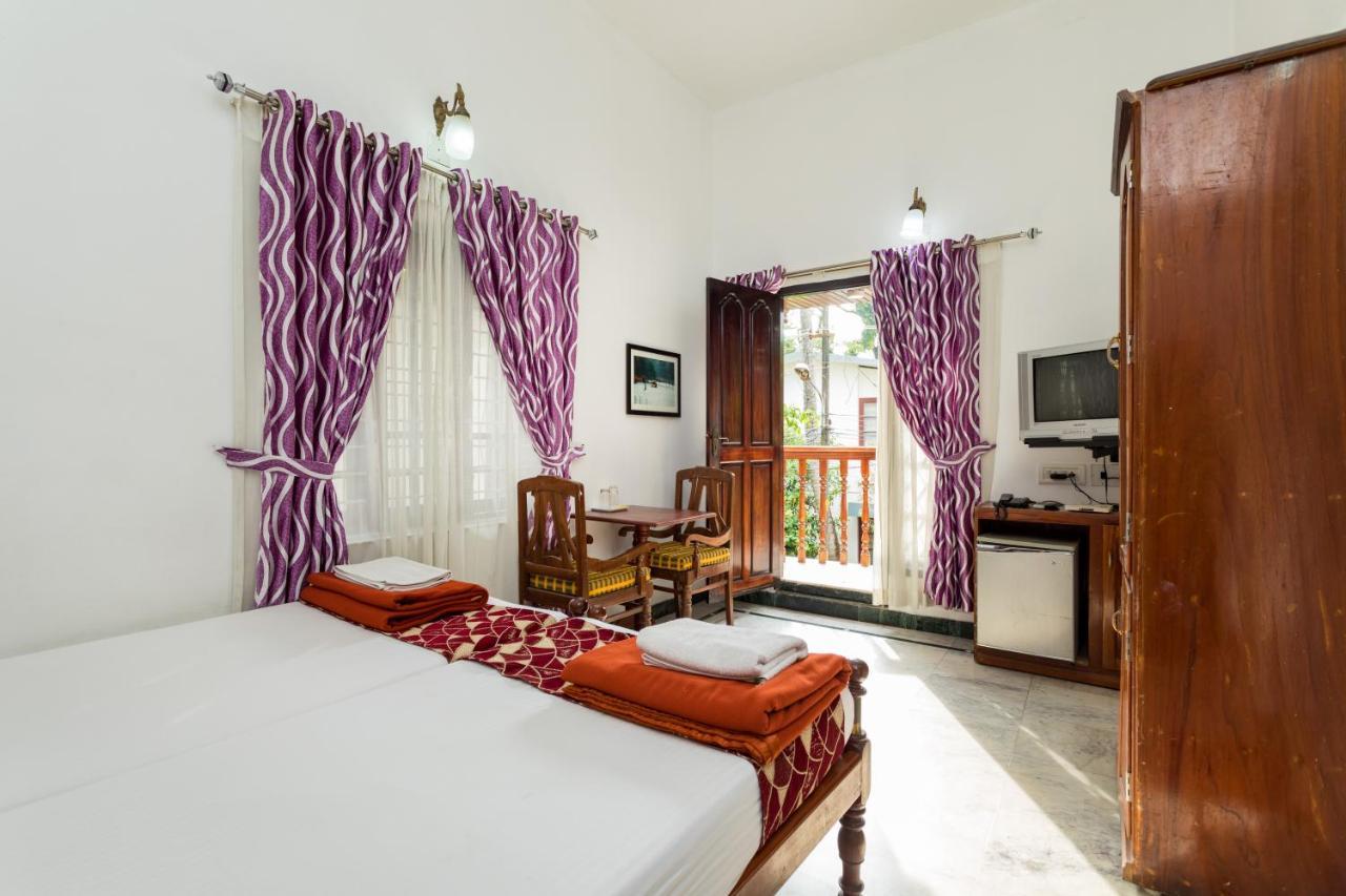 Hotel White Rose Kochi Extérieur photo