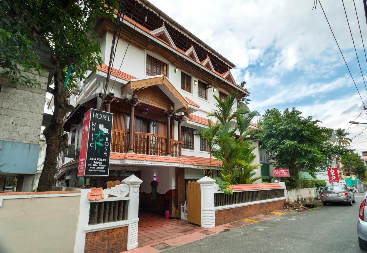 Hotel White Rose Kochi Extérieur photo